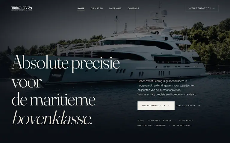 Homepage van Hebos Yacht Sealing met een foto van een superjacht en de kop Absolute precisie voor de maritieme bovenklasse